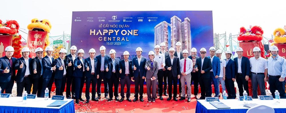 Dự án Happy One Central chính thức cất nóc