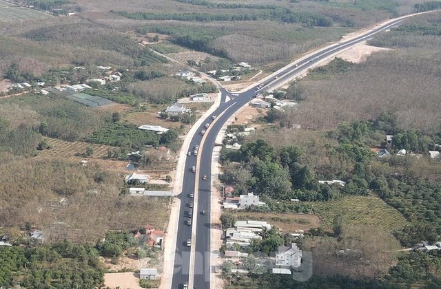 Dự án đường tạo lực Bắc Tân Uyên - Phú Giáo - Bàu Bàng có những phân đoạn sắp hoàn thành.